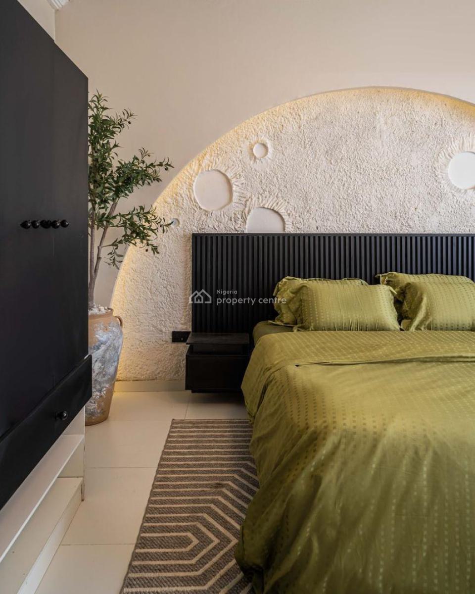 Luxury Super Spacious 2 Bedroom Apartment with Snooker Board and Pool., Lekki Phase 1, Lekki, Lagos, Flat / Apartment Short Let