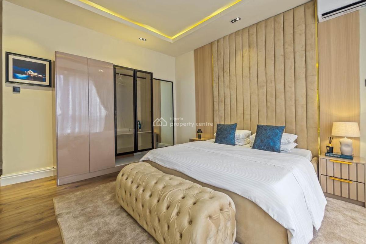 Luxury Super Spacious 2 Bedroom Apartment with Snooker Board and Pool., Lekki Phase 1, Lekki, Lagos, Flat / Apartment Short Let