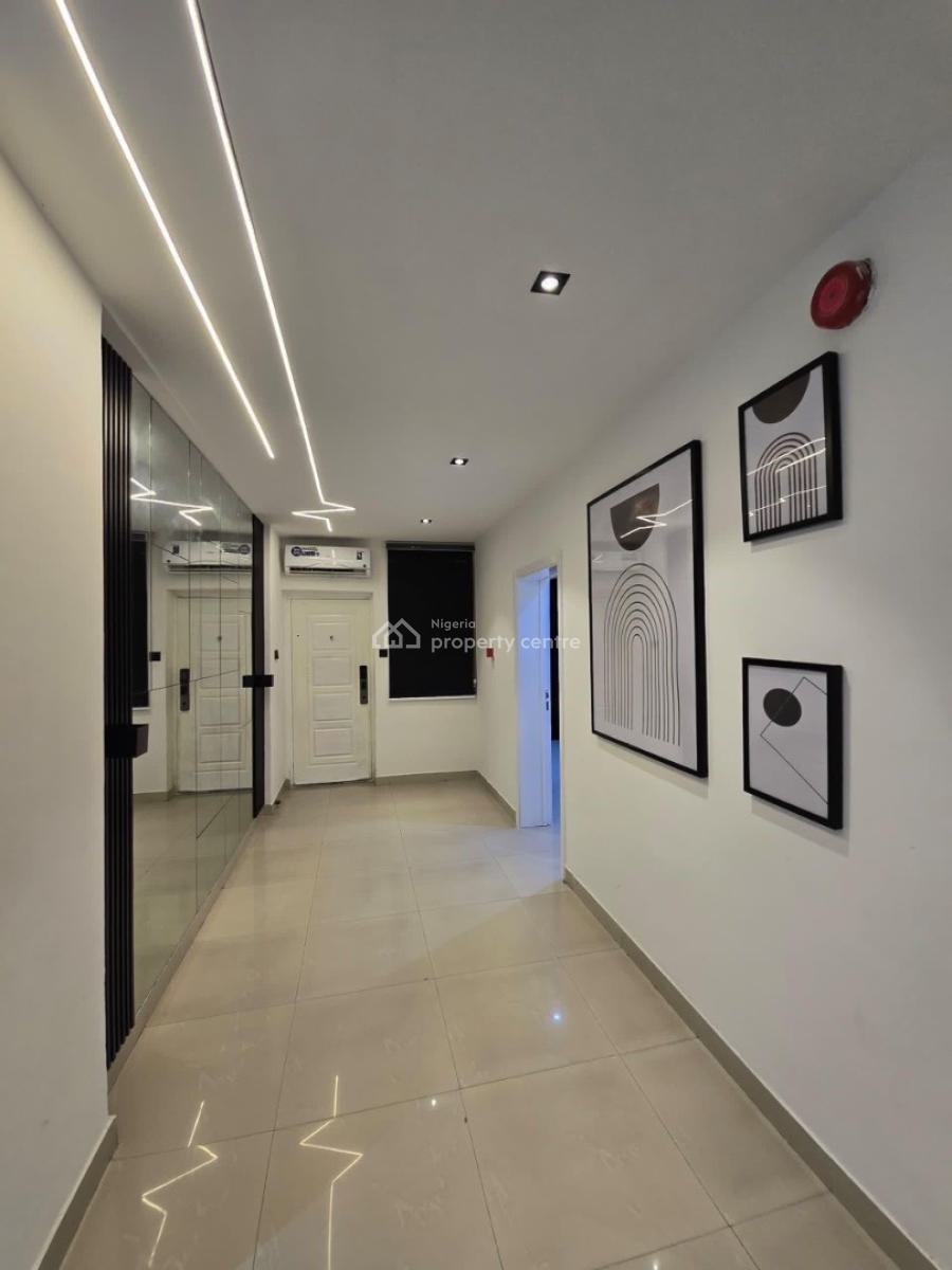 3 Bedroom Apartment with Pool & Snooker, Lekki Phase 1, Lekki, Lagos, Flat / Apartment Short Let