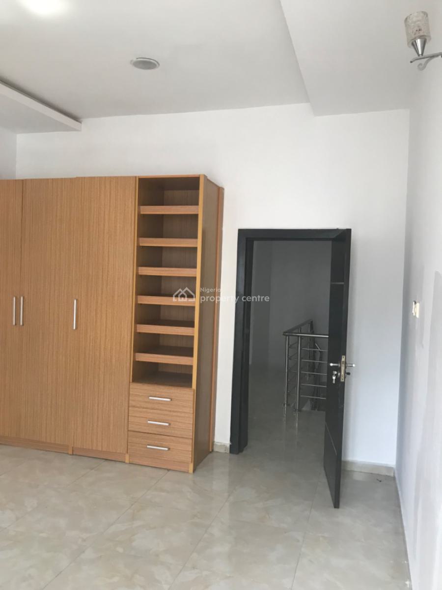 Luxury 4 Bedroom Semi Detached with Excellent Facility, Osapa, Lekki, Lagos, Semi-detached Duplex for Rent