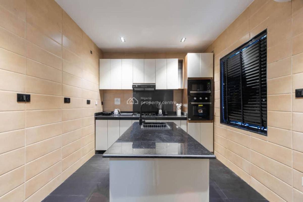 Luxury Super Spacious 3 Bedroom Apartment with Snooker Board and Pool., Lekki Phase 1, Lekki, Lagos, Flat / Apartment Short Let