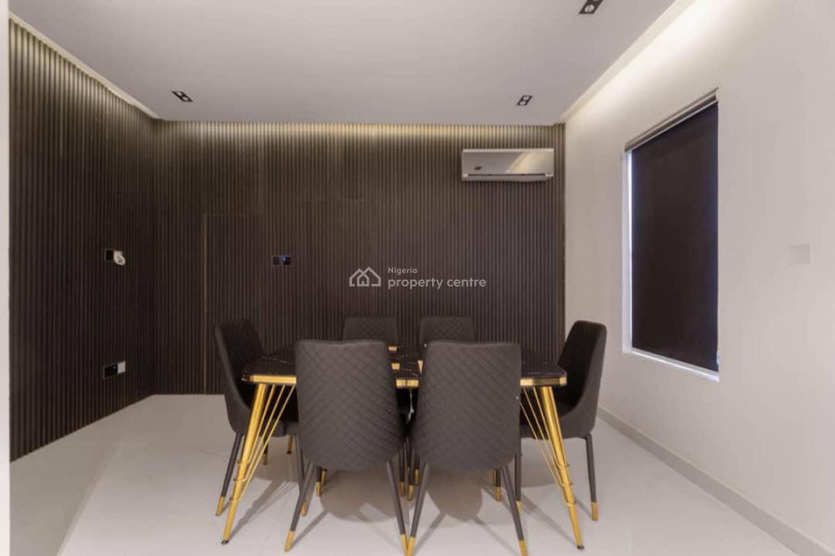 Luxury Super Spacious 3 Bedroom Apartment with Snooker Board and Pool., Lekki Phase 1, Lekki, Lagos, Flat / Apartment Short Let