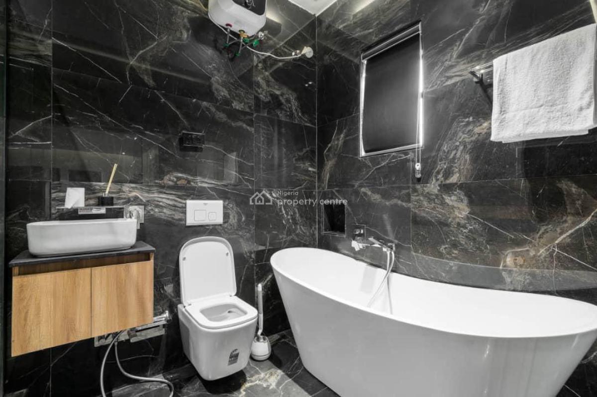 Luxury Super Spacious 3 Bedroom Apartment with Snooker Board and Pool., Lekki Phase 1, Lekki, Lagos, Flat / Apartment Short Let