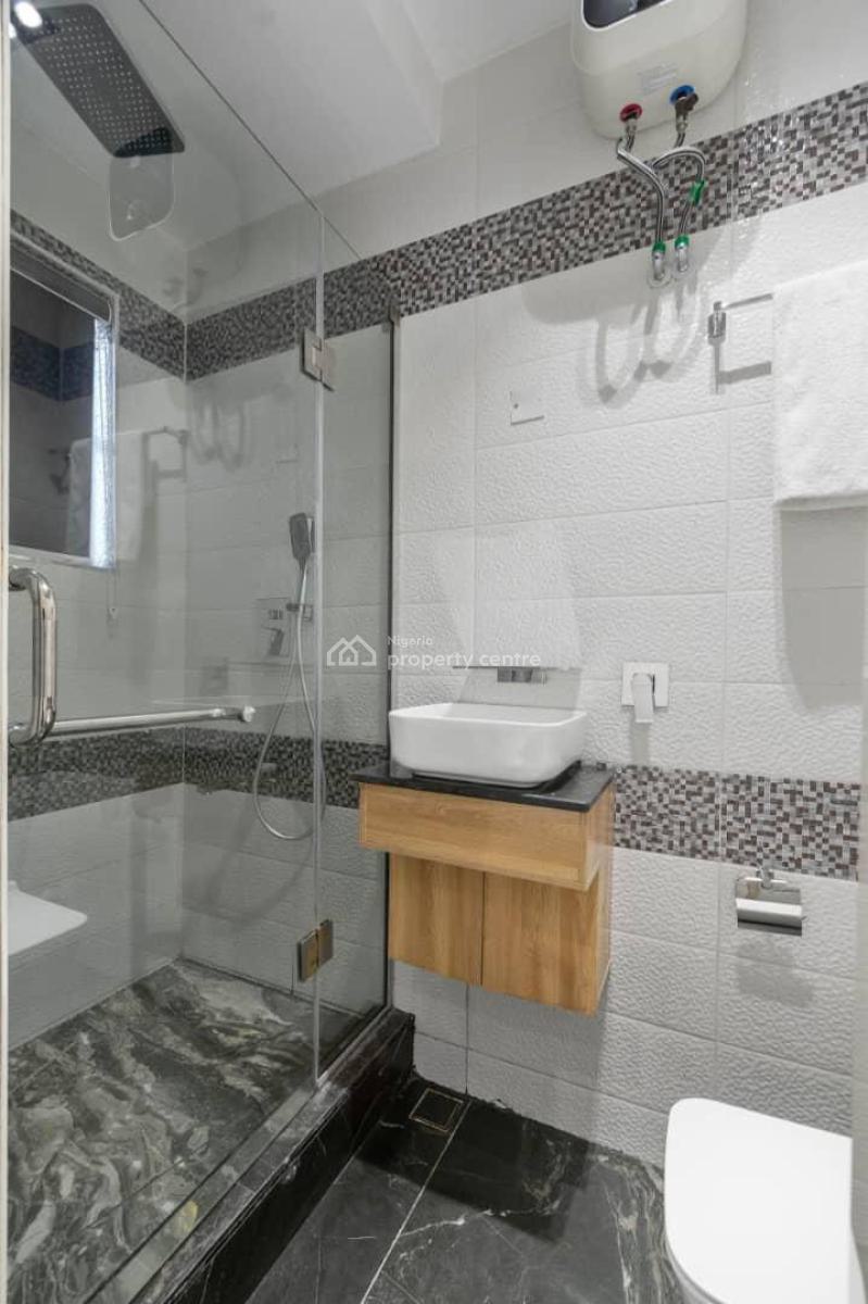 Luxury Super Spacious 3 Bedroom Apartment with Snooker Board and Pool., Lekki Phase 1, Lekki, Lagos, Flat / Apartment Short Let