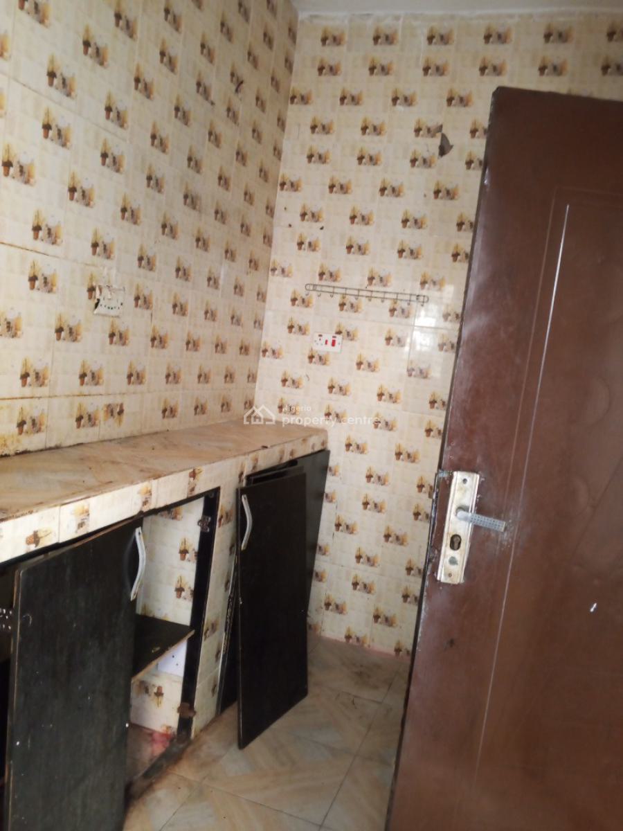 Clean Mini Flat, Bucknor Estate, Isolo, Lagos, Mini Flat (room and Parlour) for Rent