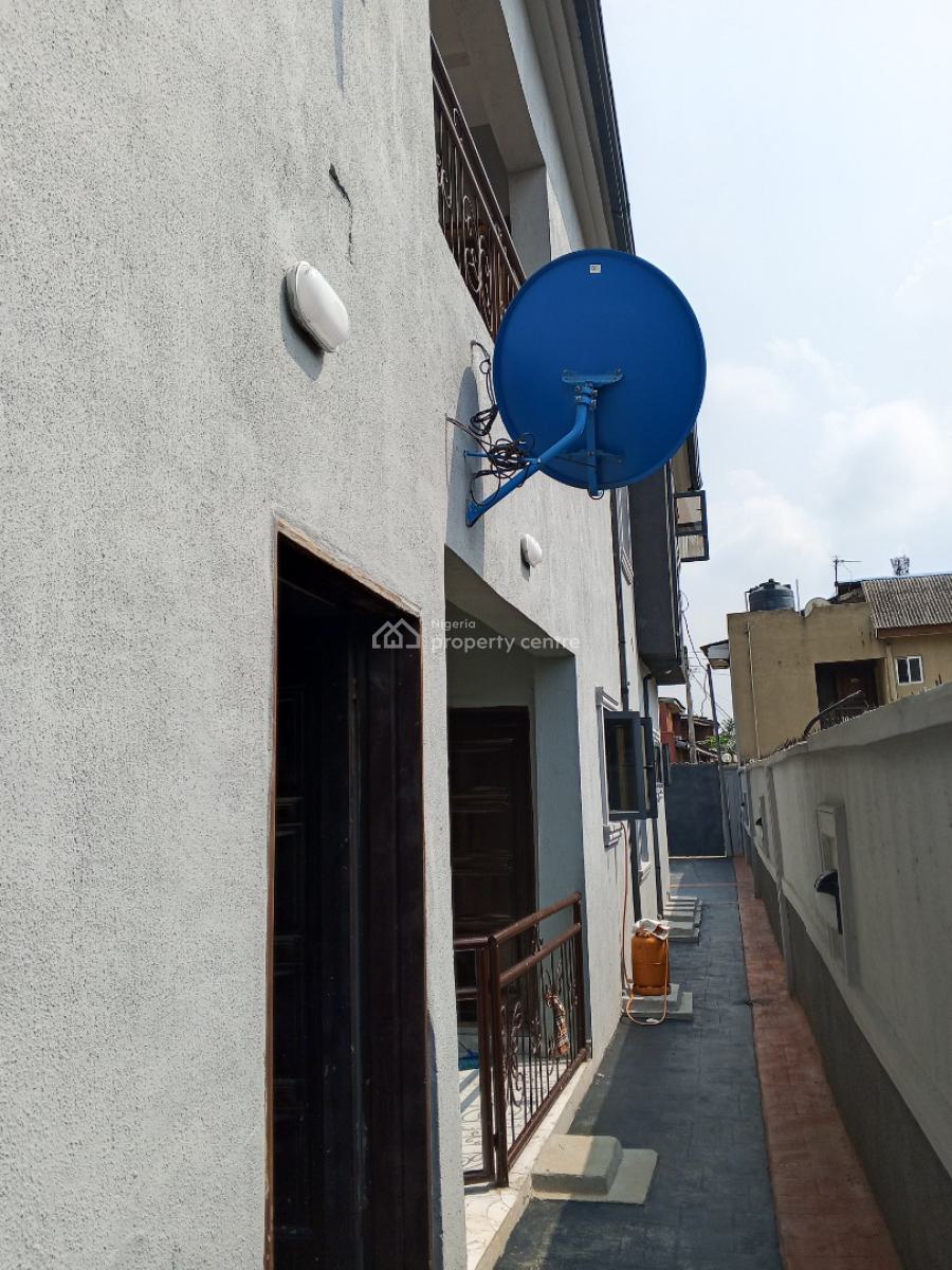 Clean Mini Flat, Bucknor Estate, Isolo, Lagos, Mini Flat (room and Parlour) for Rent