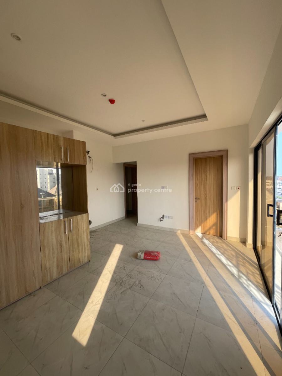 Brand New 3 Bedroom Service Apartment with Swimming Pool, Lekki Phase 1, Lekki, Lagos, Flat / Apartment for Sale