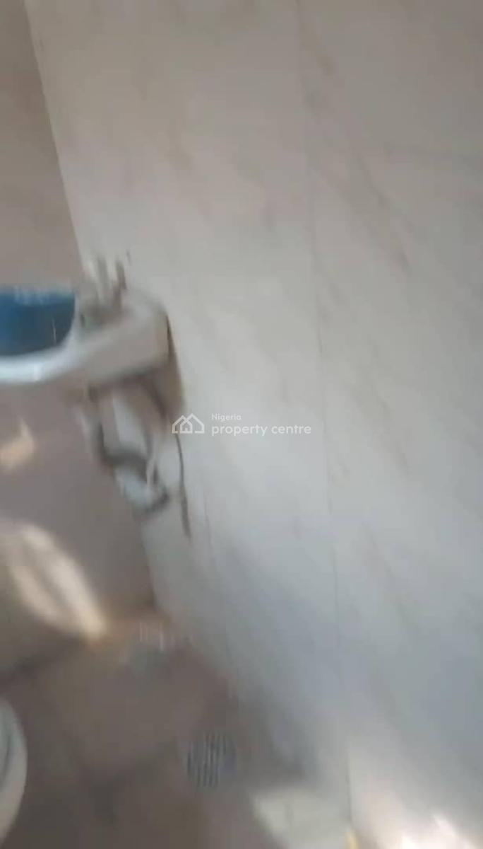 Lovely 2 Bedroom Flat, Off Adetola Road Aguda, Surulere, Lagos, Flat / Apartment for Rent