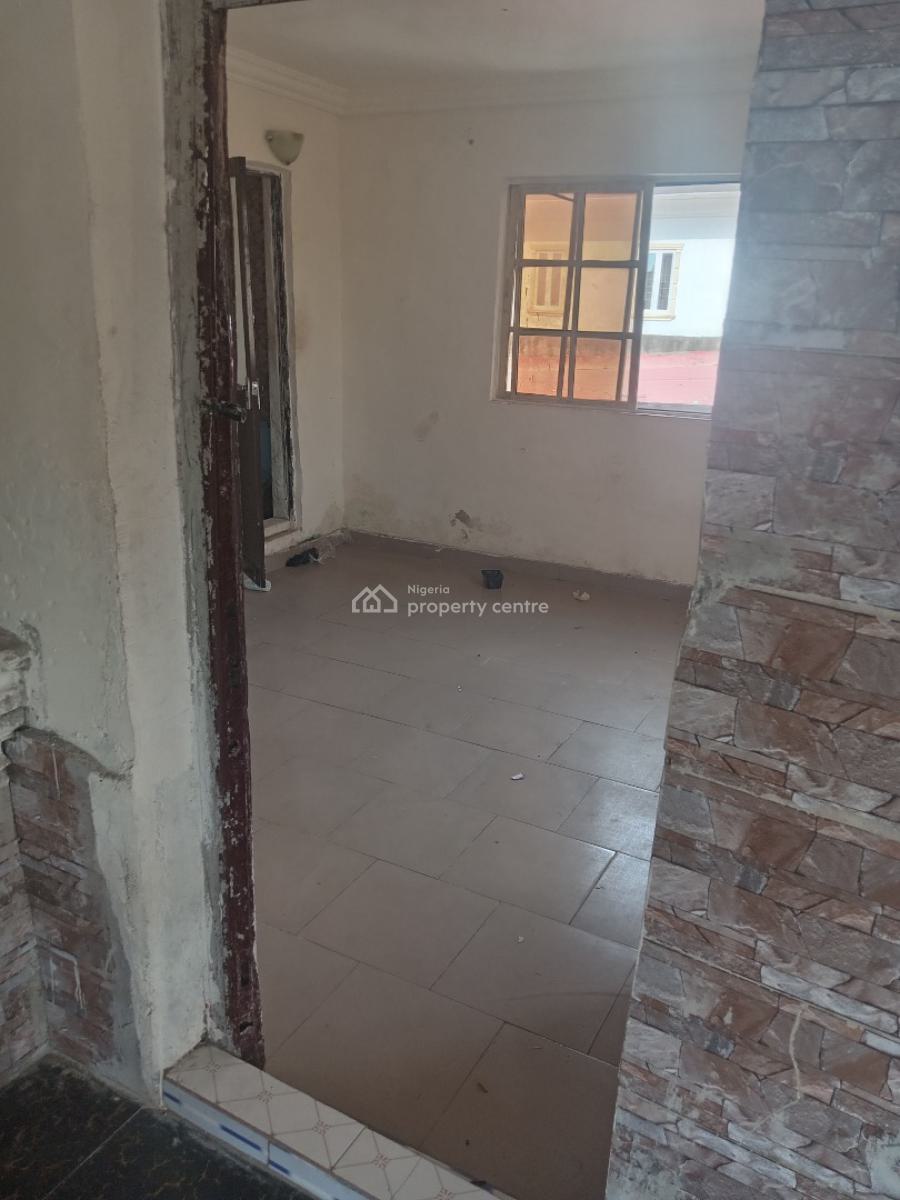 Single Room Self Contain Upstairs, Alashela Estate, Ogombo, Ajah, Lagos, Self Contain (single Rooms) for Rent