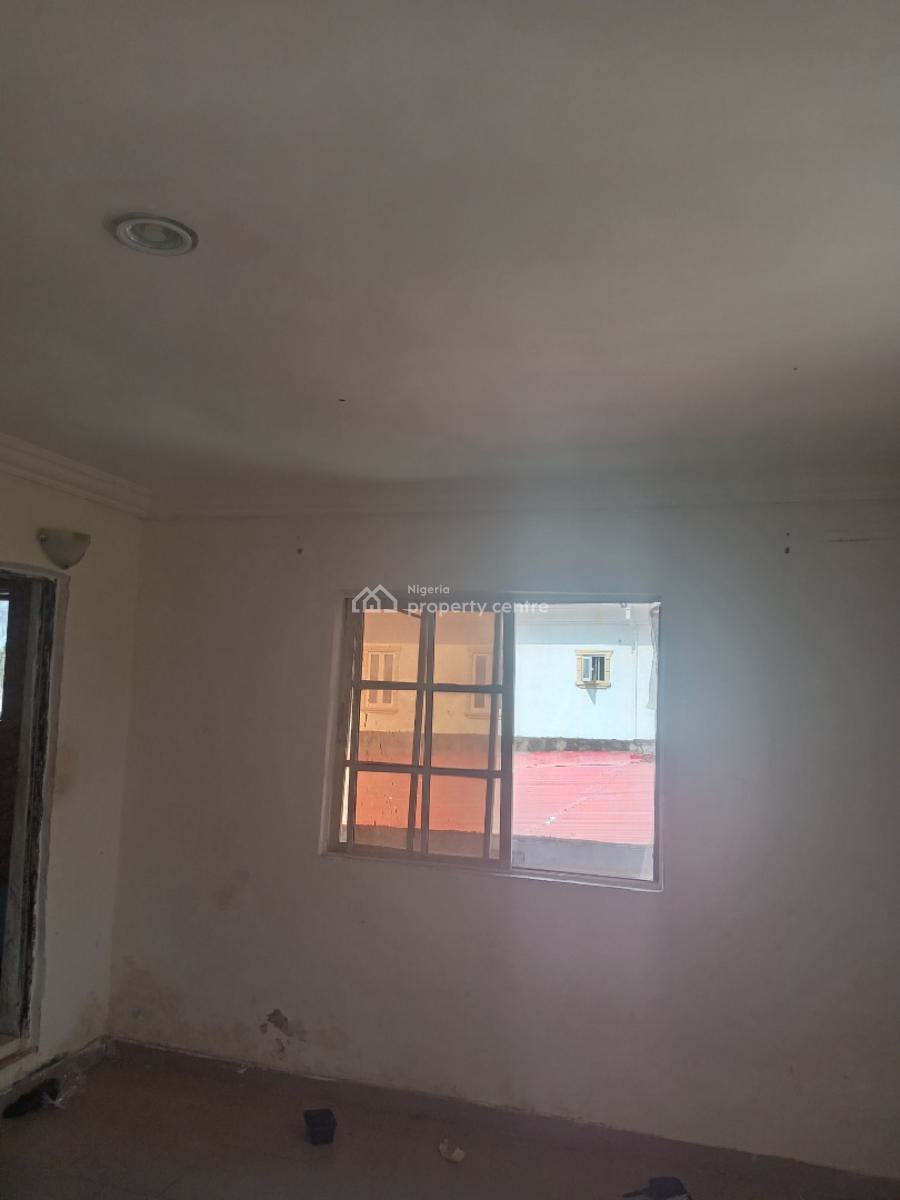Single Room Self Contain Upstairs, Alashela Estate, Ogombo, Ajah, Lagos, Self Contain (single Rooms) for Rent