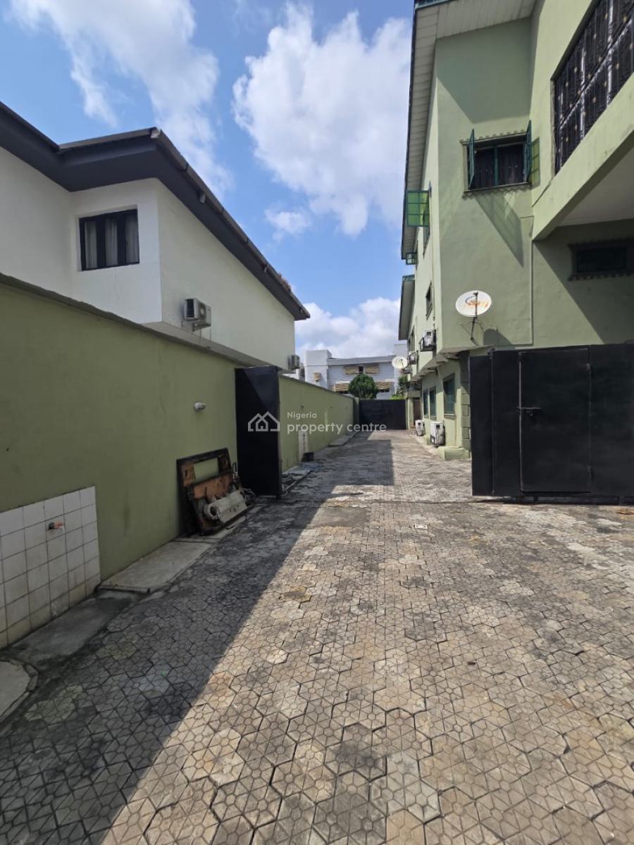 Luxury 4 Bedrooms Duplex with a Bq Self Compound, Lekki Phase 1, Lekki, Lagos, Detached Duplex for Sale