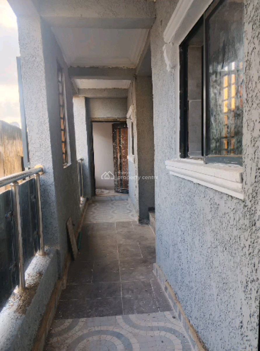 Standard Two Bedroom Flat, Alagomeji, Yaba, Lagos, Flat / Apartment for Rent