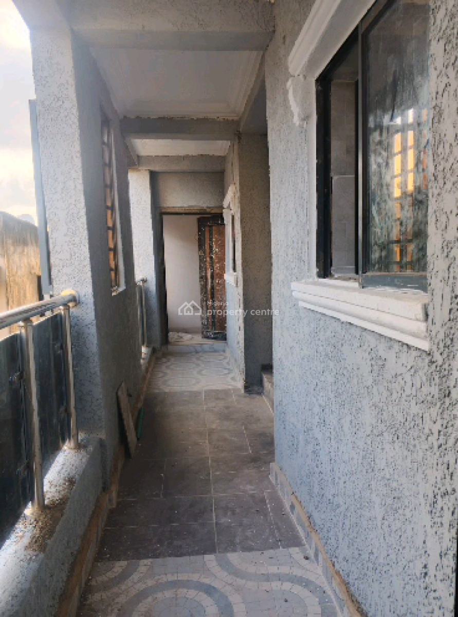 Standard Two Bedroom Flat, Alagomeji, Yaba, Lagos, Flat / Apartment for Rent