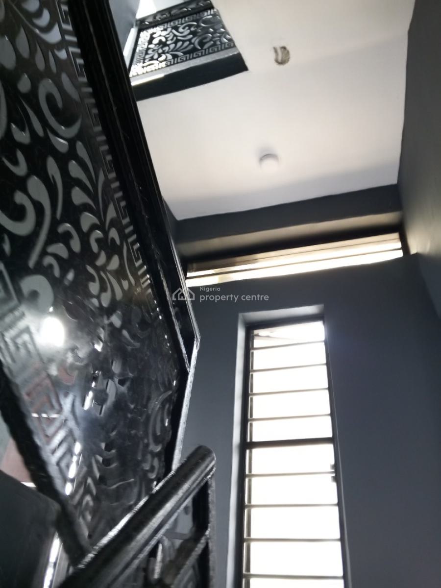 Luxury Newly Built 2 Bedroom, Divine Avenue Bucknor, Isolo, Lagos, Flat / Apartment for Rent