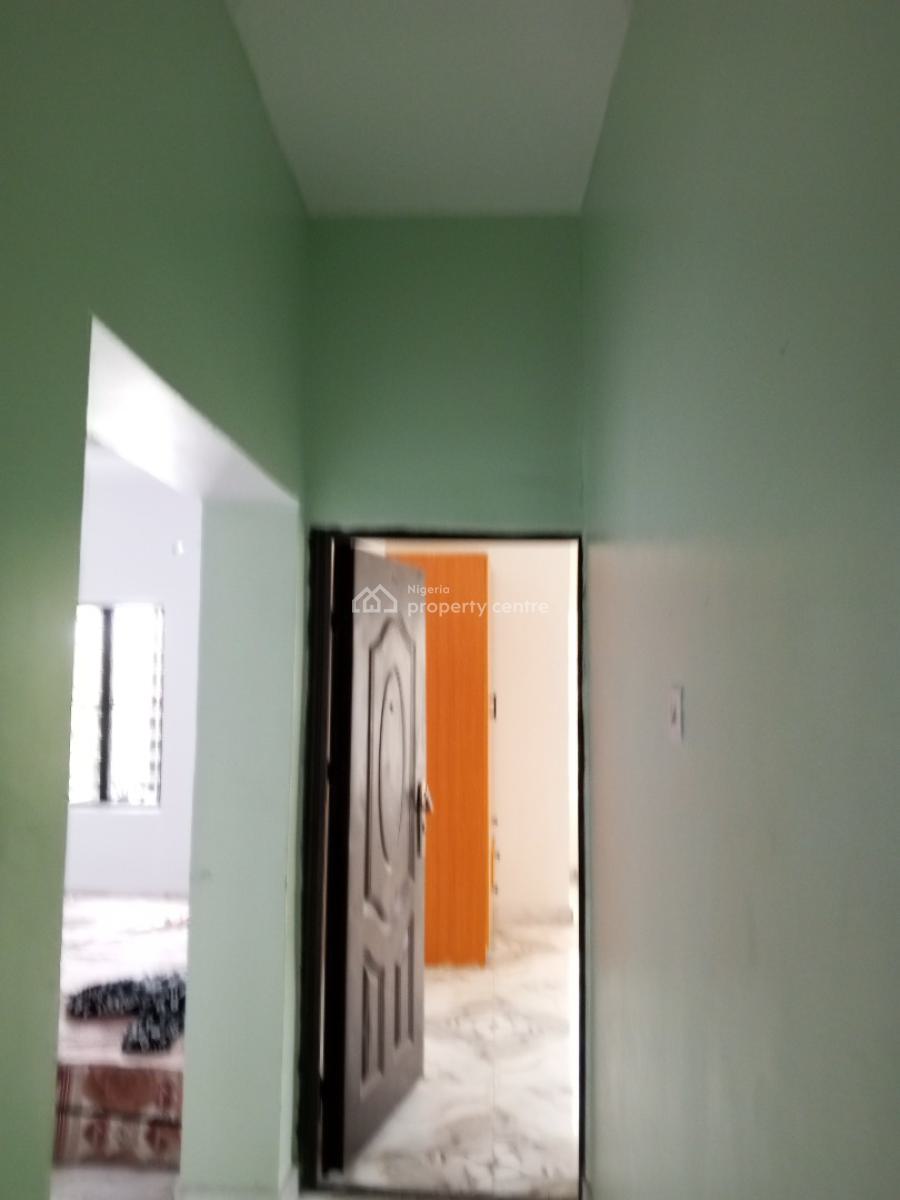 Luxury Newly Built 2 Bedroom, Divine Avenue Bucknor, Isolo, Lagos, Flat / Apartment for Rent