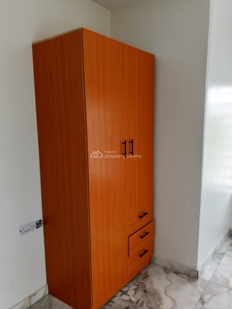 Luxury Newly Built 2 Bedroom, Divine Avenue Bucknor, Isolo, Lagos, Flat / Apartment for Rent
