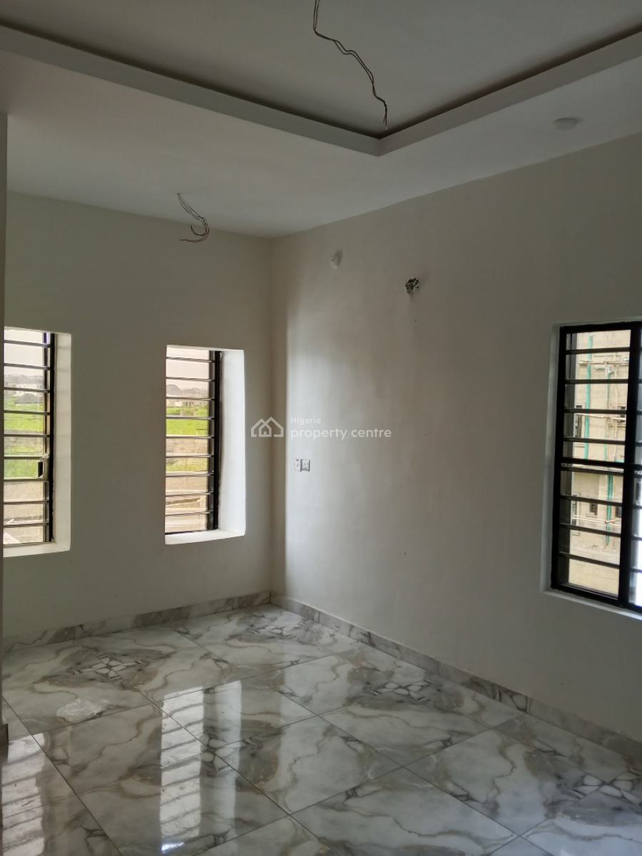 Luxury Newly Built 2 Bedroom, Divine Avenue Bucknor, Isolo, Lagos, Flat / Apartment for Rent