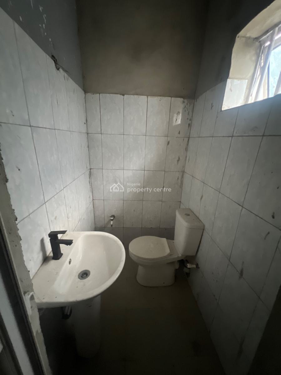 Spacious Open Plan Commercial Property Directly on The Road, Directly on Lekki-epe Expressway, Awoyaya, Ibeju Lekki, Lagos, Commercial Property for Rent
