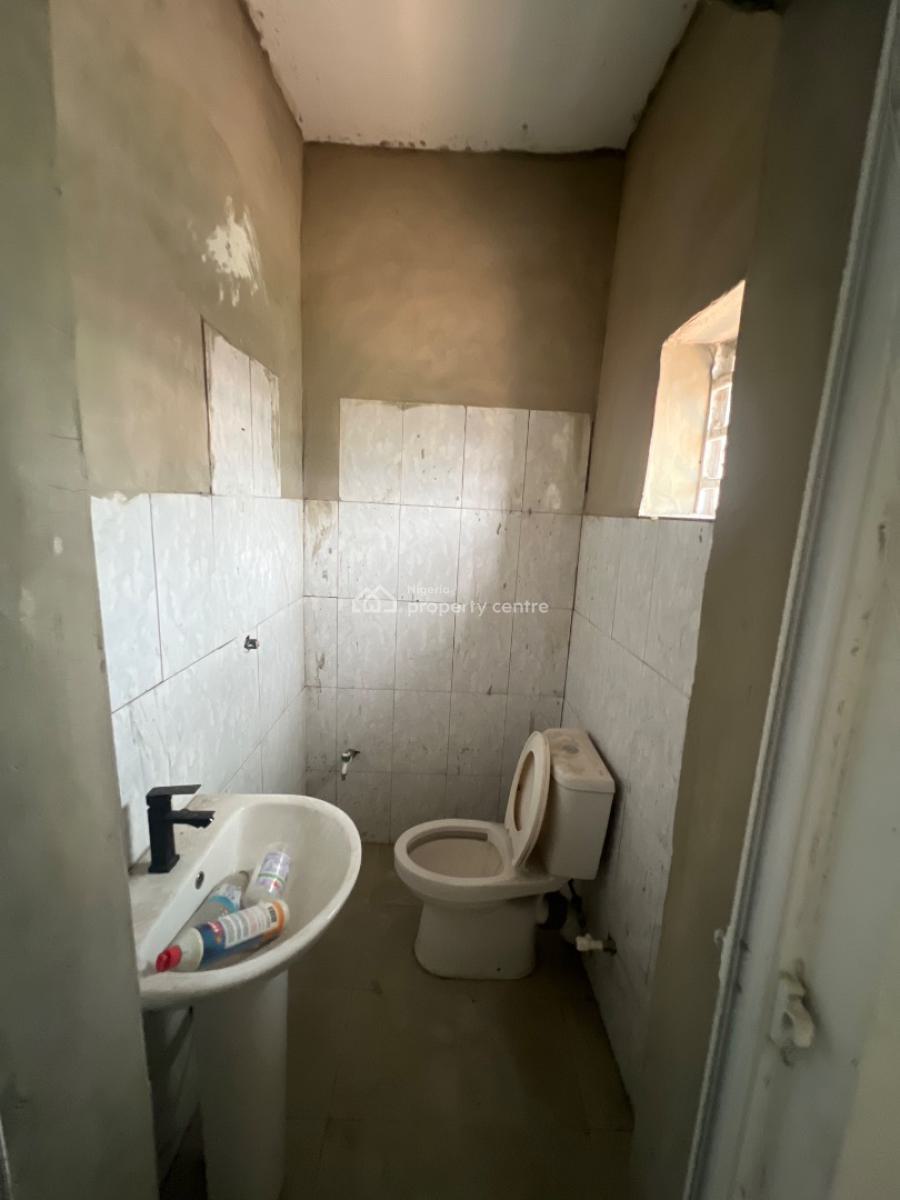 Spacious Open Plan Commercial Property Directly on The Road, Directly on Lekki-epe Expressway, Awoyaya, Ibeju Lekki, Lagos, Commercial Property for Rent