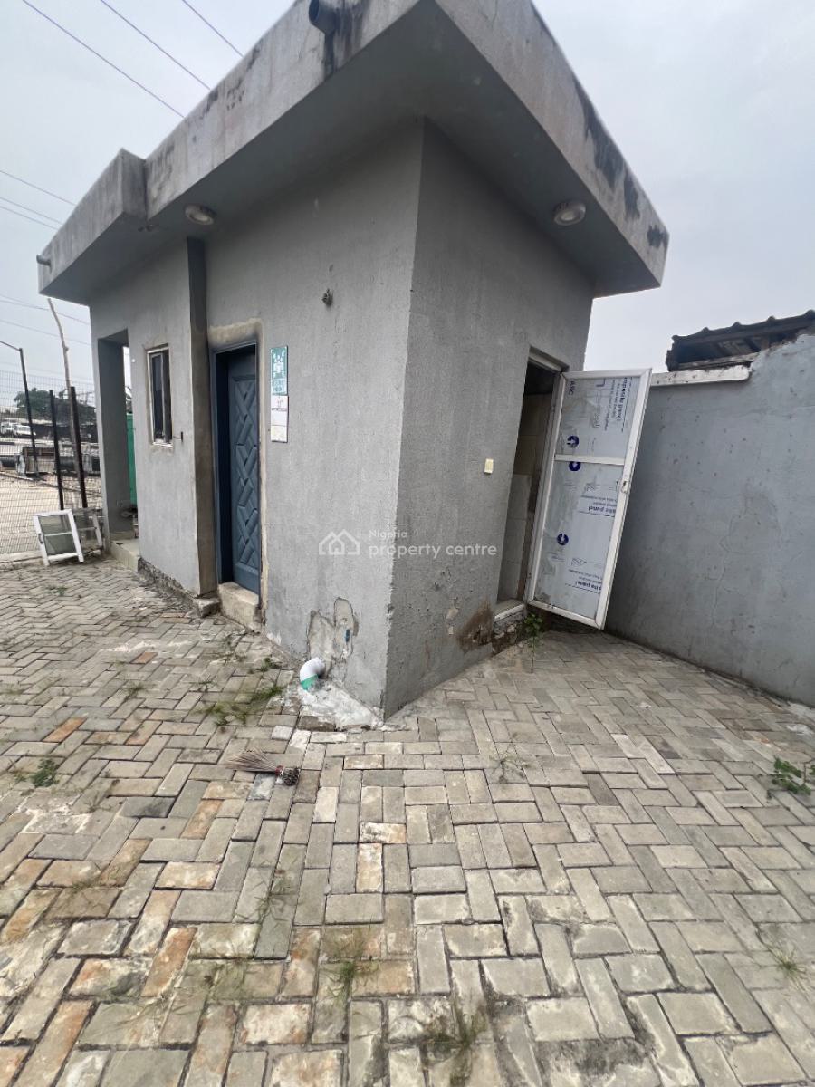 Spacious Open Plan Commercial Property Directly on The Road, Directly on Lekki-epe Expressway, Awoyaya, Ibeju Lekki, Lagos, Commercial Property for Rent