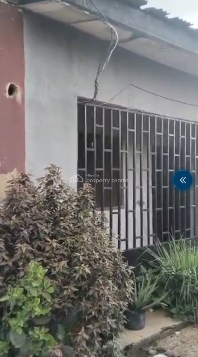 Standard 2 Bedrooms Detached Bungalow, Federal Housing, Inec Quarters, Kubwa, Abuja, Flat / Apartment for Sale