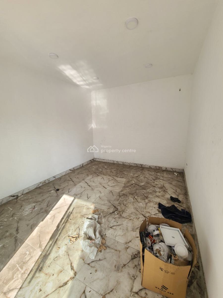 Commercial Shop/office Space, Igbo Efon, Lekki, Lagos, Plaza / Complex / Mall for Rent