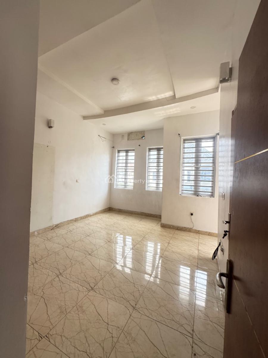 Nice Lovely 3 Bedroom Duplex Self Compound with Bq, Chevron, Lekki, Lagos, Semi-detached Duplex for Rent