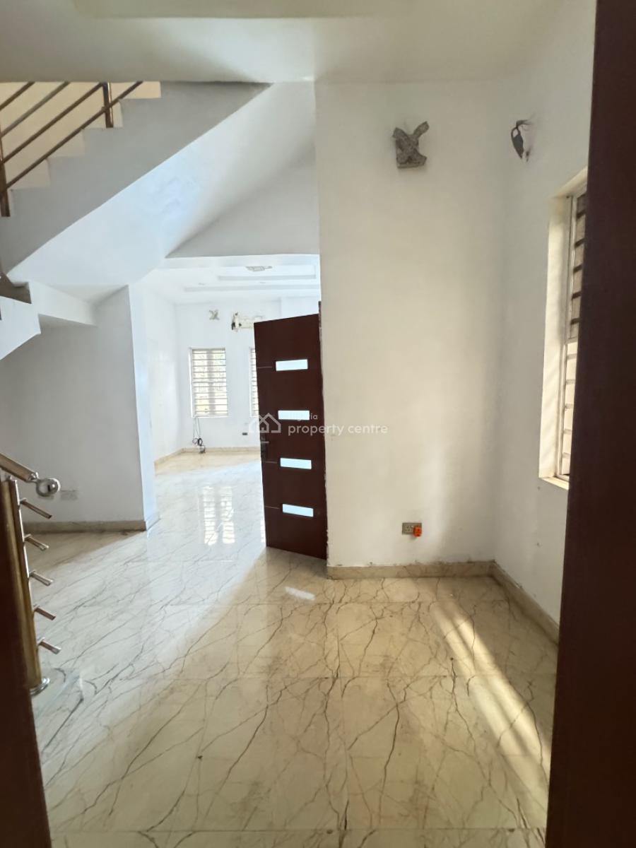 Nice Lovely 3 Bedroom Duplex Self Compound with Bq, Chevron, Lekki, Lagos, Semi-detached Duplex for Rent