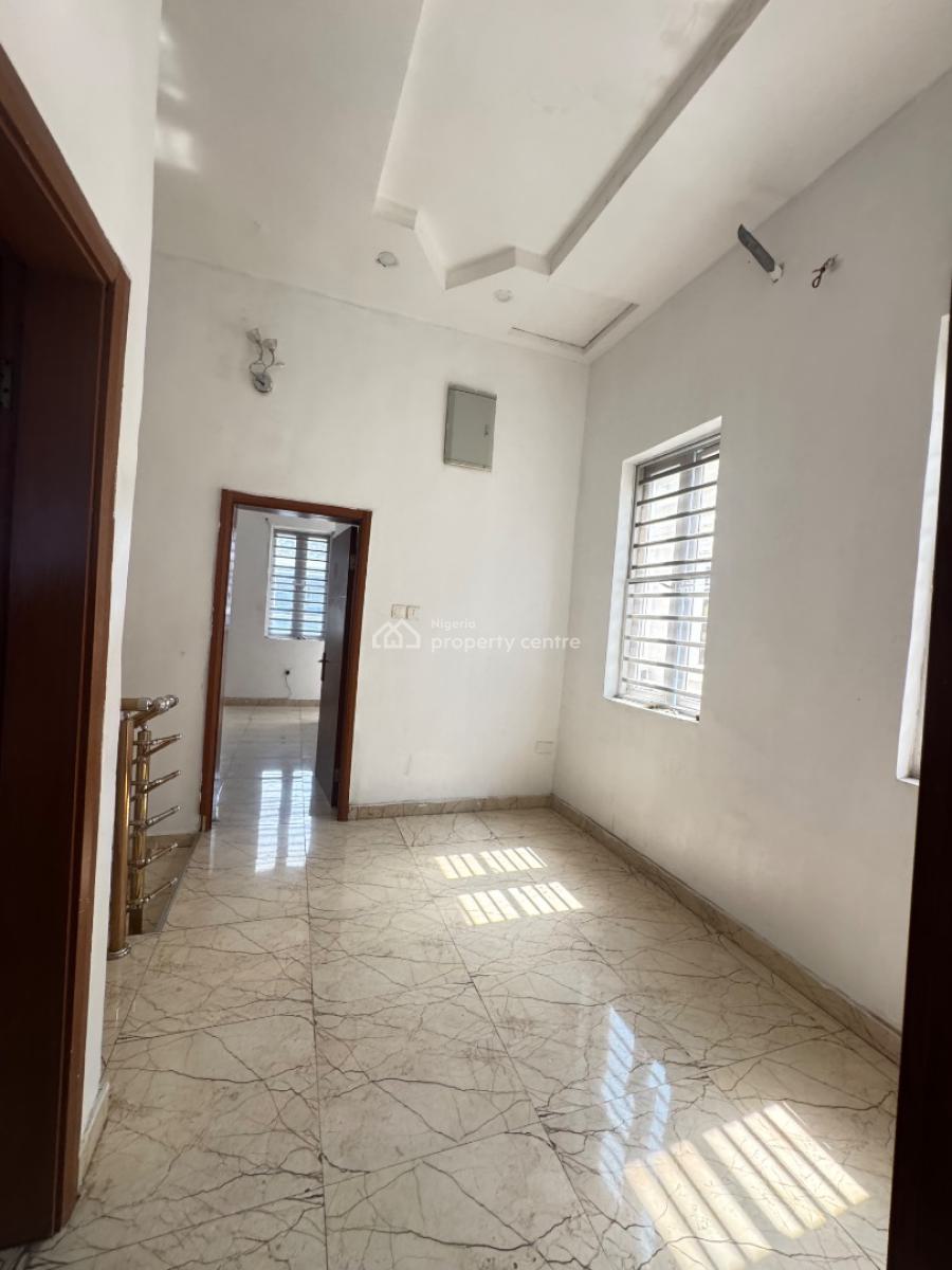 Nice Lovely 3 Bedroom Duplex Self Compound with Bq, Chevron, Lekki, Lagos, Semi-detached Duplex for Rent