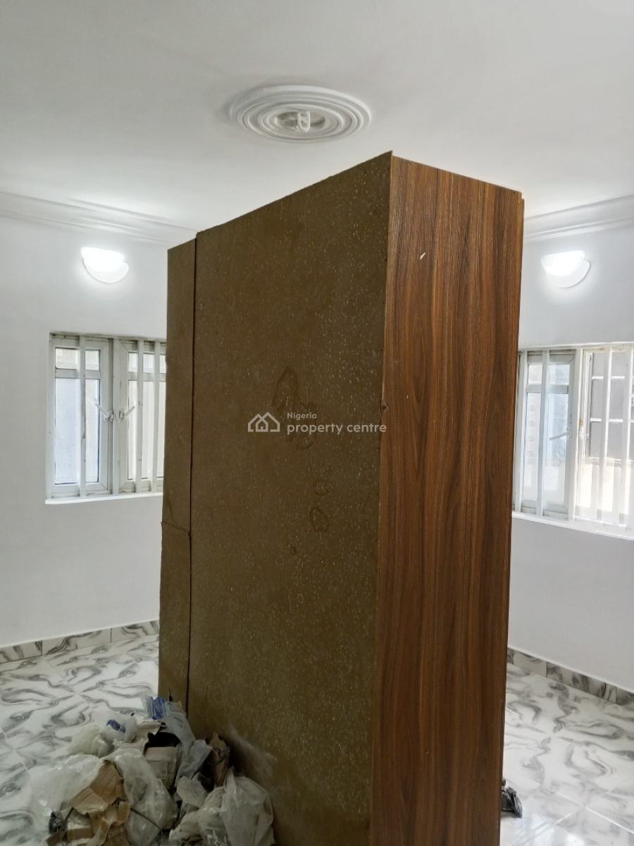 Newly Built 2 Bedroom, Transformer Bucknor Estate, Isolo, Lagos, Flat / Apartment for Rent
