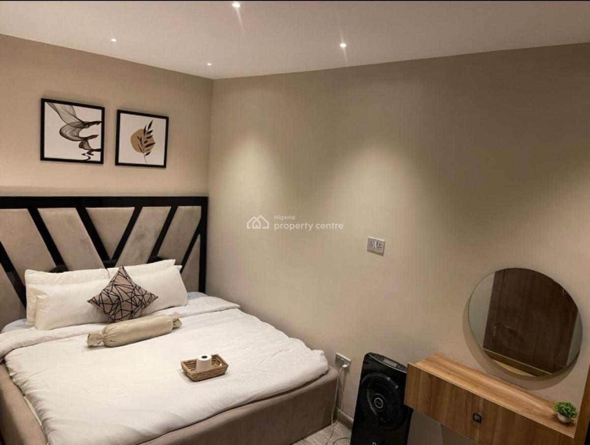 Fully Furnished Mini Flat (upstairs Unit), Quiet Environment, Lekki Phase 1, Lekki, Lagos, Mini Flat (room and Parlour) for Rent