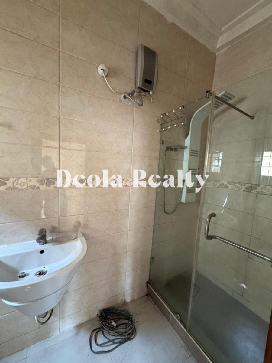 a Clean and Spacious Room Self Contained( Upstairs) Available!!!!, Spg Road, Ologolo, Lekki, Lagos, Self Contain (single Rooms) for Rent