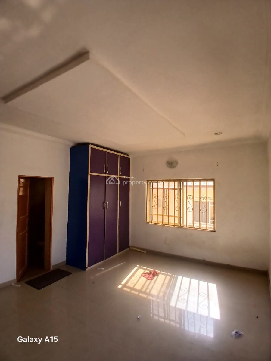 Well Spacious 4 Bedrooms Semidetached Duplex with 2 Living Rooms, Apo, Abuja, Semi-detached Duplex for Rent