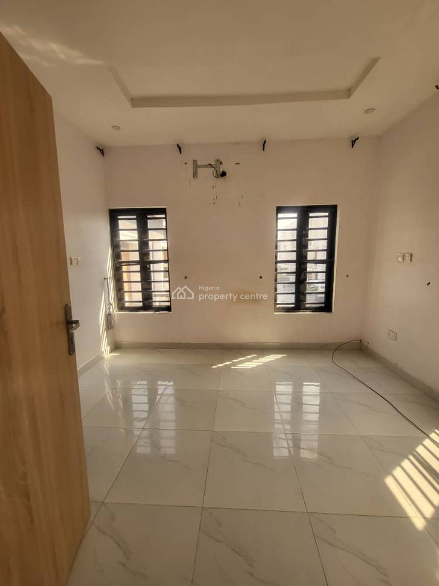 2 Bedroom Apartment, Orchid Road, Lekki, Lagos, Flat / Apartment for Rent