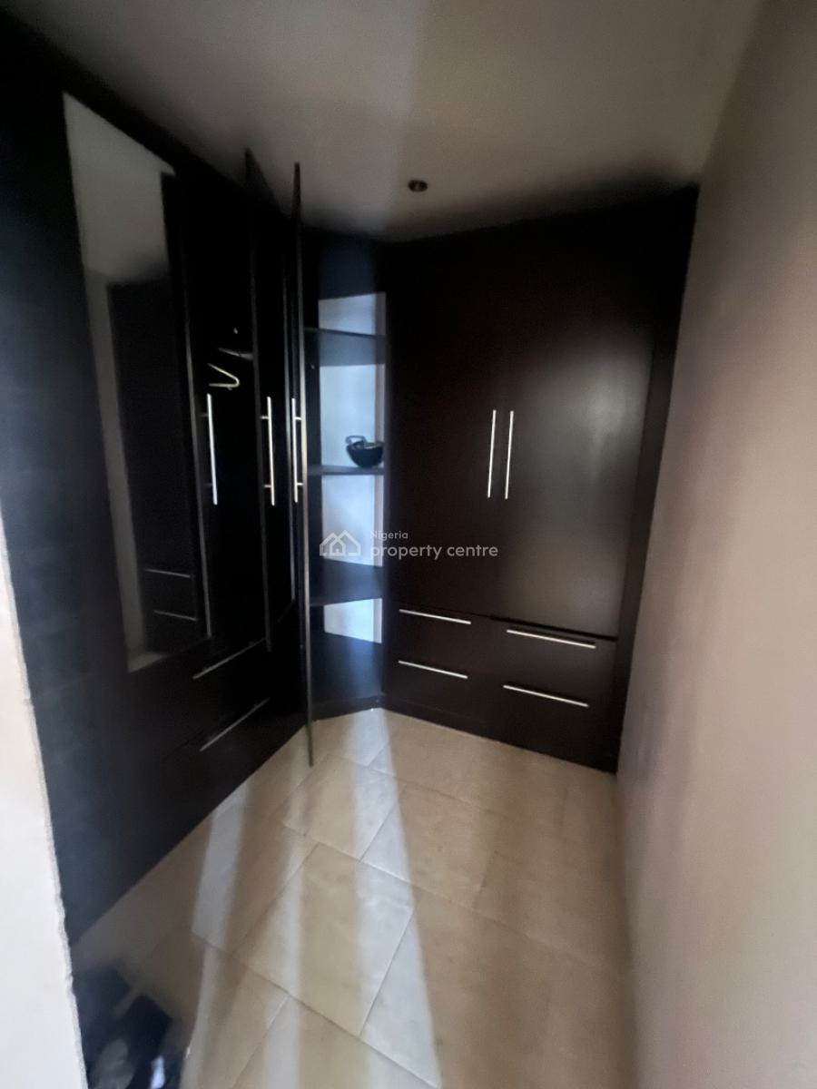 Spacious Multi-room Detached House + 2 Bqs  for Office/commercial Use, Canaan Estate, Sangotedo, Ajah, Lagos, Office Space for Rent