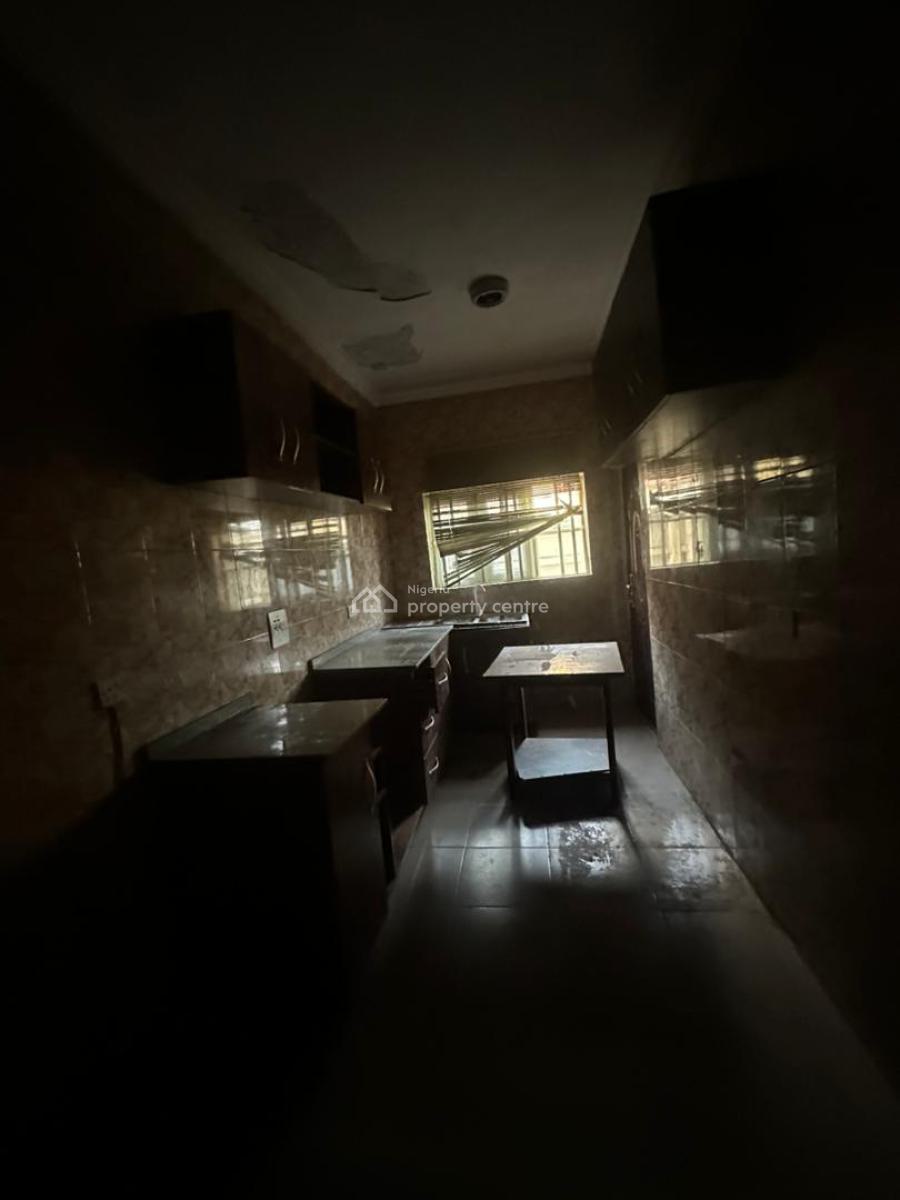 Decent 3 Bedroom Flat, Harmony Estate, Gra Phase 1, Magodo, Lagos, Flat / Apartment for Rent