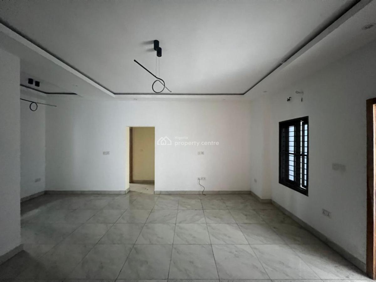 2 Bedroom Apartment, Right Hand Side, Lekki Phase 1, Lekki, Lagos, Flat / Apartment for Rent