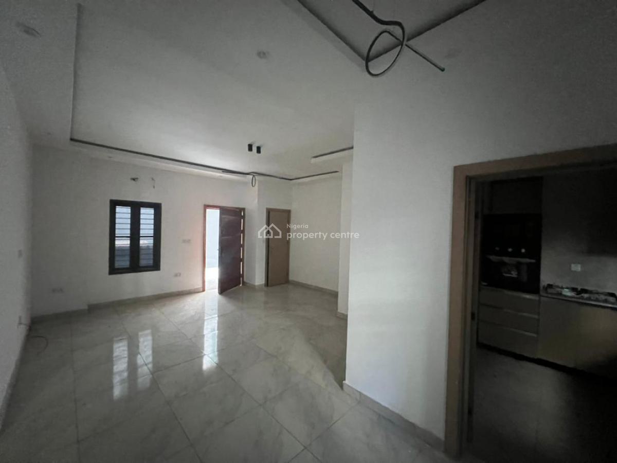 2 Bedroom Apartment, Right Hand Side, Lekki Phase 1, Lekki, Lagos, Flat / Apartment for Rent