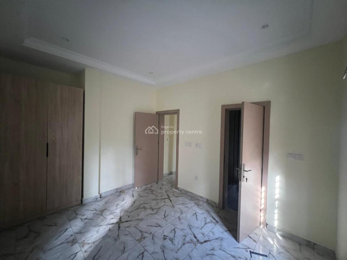 2 Bedroom Apartment, Right Hand Side, Lekki Phase 1, Lekki, Lagos, Flat / Apartment for Rent