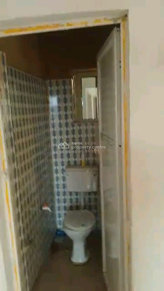 Very Big and Lovely  Miniflat Upstairs 2t,1b,, Ogudu, Lagos, Mini Flat (room and Parlour) for Rent