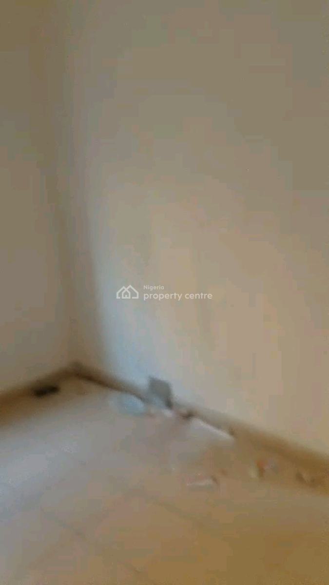 Very Big and Lovely  Miniflat Upstairs 2t,1b,, Ogudu, Lagos, Mini Flat (room and Parlour) for Rent