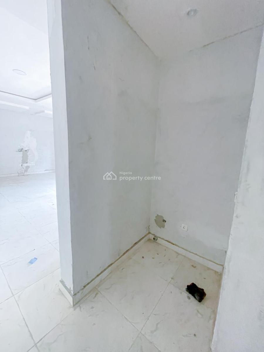 Luxury 2 Bedroom Apartment, Lekki Phase 1, Lekki, Lagos, Block of Flats for Sale