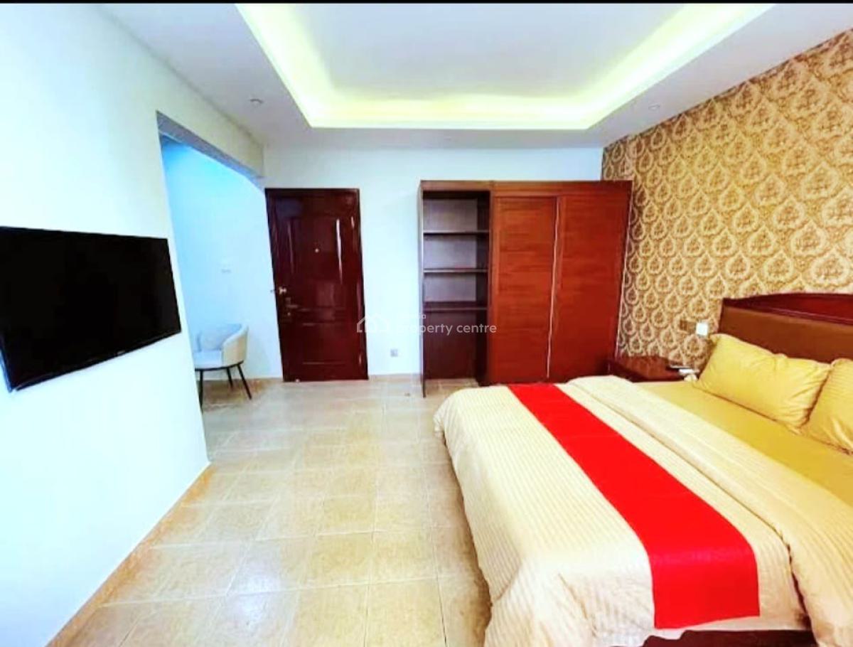 Commercial  Building on Land Size, Measuring 1557.69 Sqm, Victoria Island (vi), Lagos, Hostel for Sale