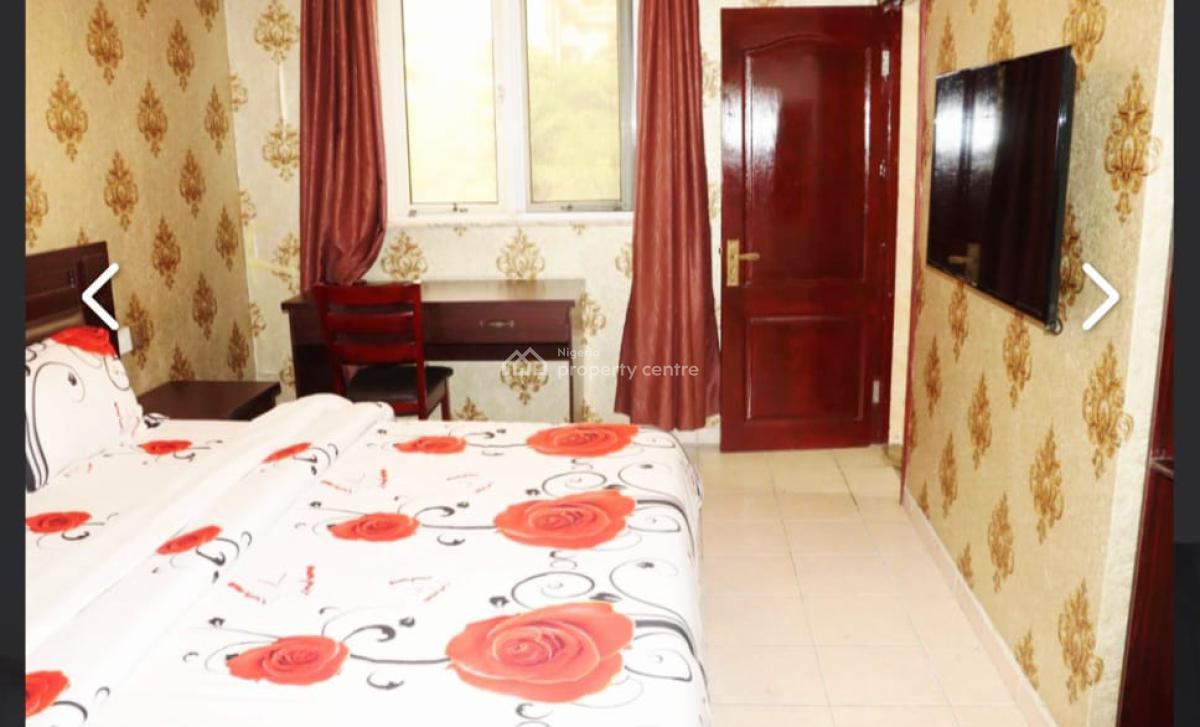 Commercial  Building on Land Size, Measuring 1557.69 Sqm, Victoria Island (vi), Lagos, Hostel for Sale