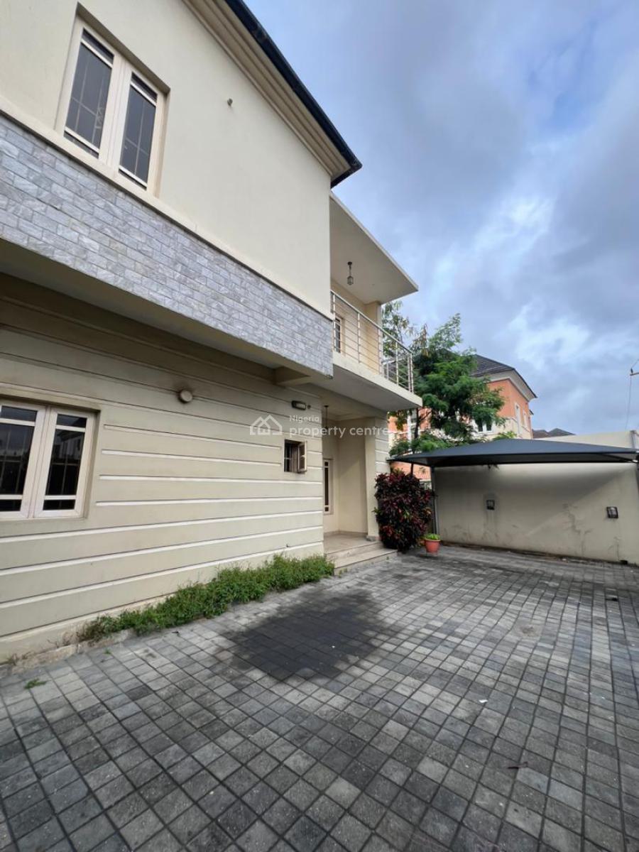 a Very Spacious Bq, Ikota, Lekki, Lagos, Flat / Apartment for Rent