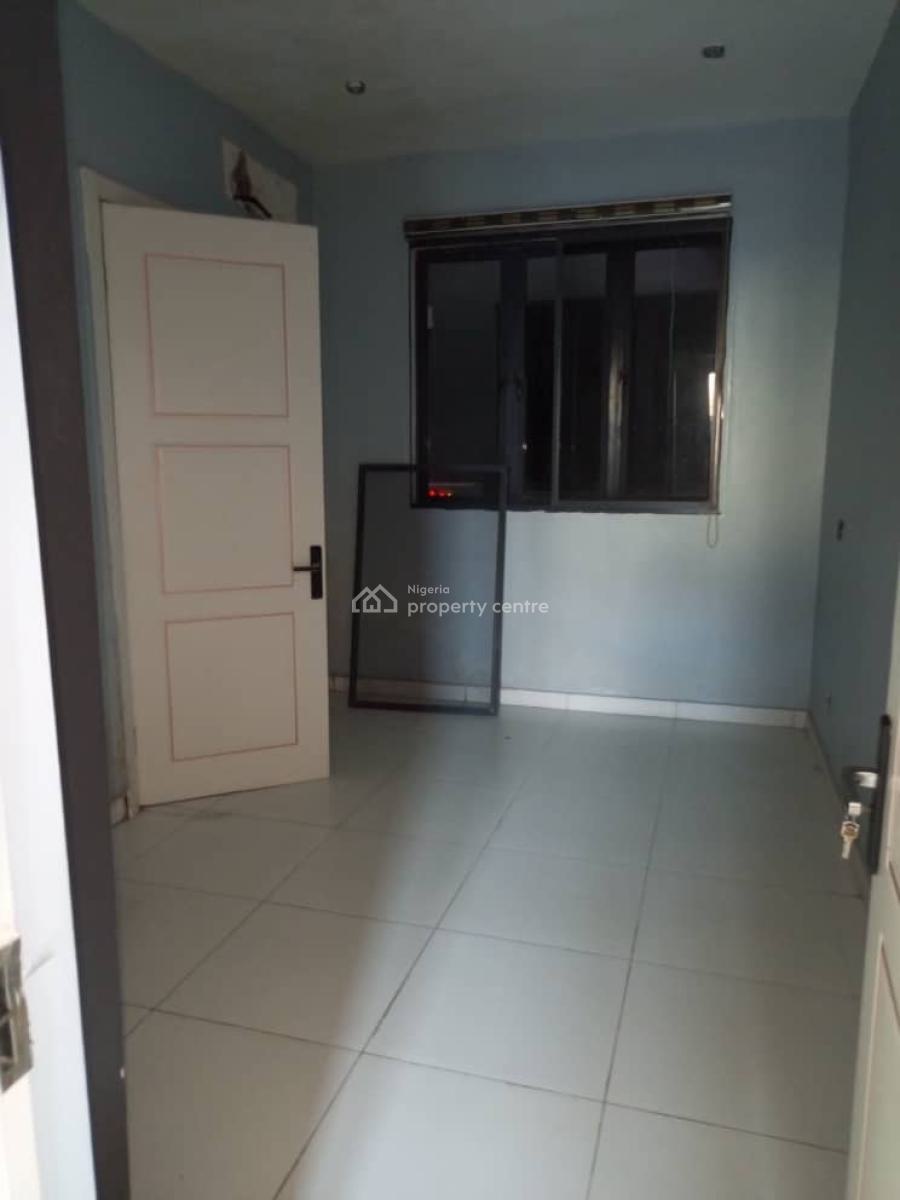 Luxury 4bedroom, Ologolo, Lekki, Lagos, Semi-detached Duplex for Rent