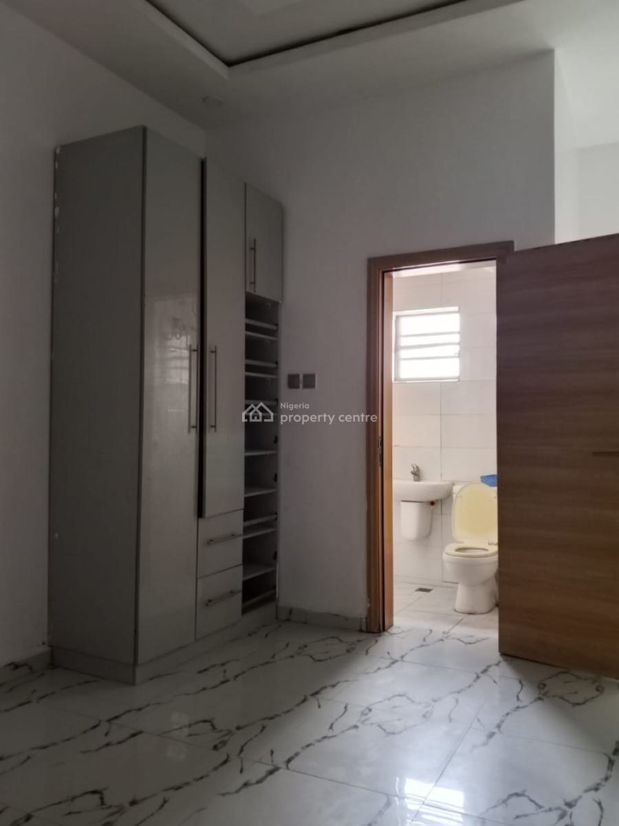 Serviced 1bedroom Apartment and Self Contained Upstairs En-suite, Ikota Villa Estate, Ikota, Lekki, Lagos, Flat / Apartment for Rent