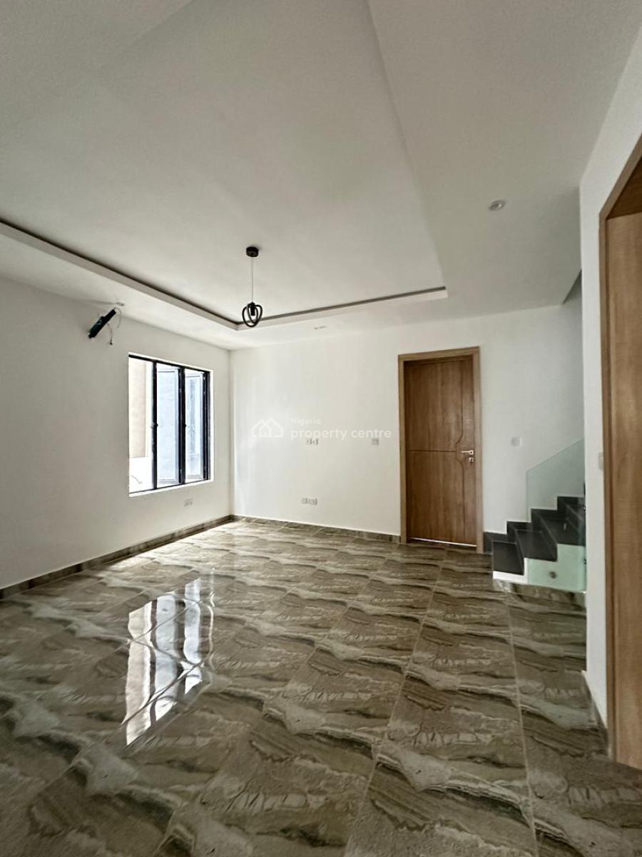 Lovely 4 Bedroom Semi Detached Duplex with Bq.  Location : Ogudu Gra, Gra, Ogudu, Lagos, Semi-detached Duplex for Sale