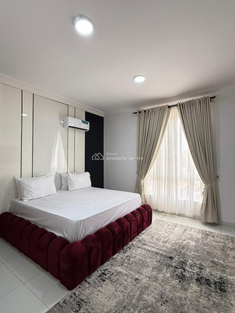 Deluxe 2 Bedroom Apartment with Pool, Gym and Ps5, Ikoyi, Lagos, Flat / Apartment Short Let
