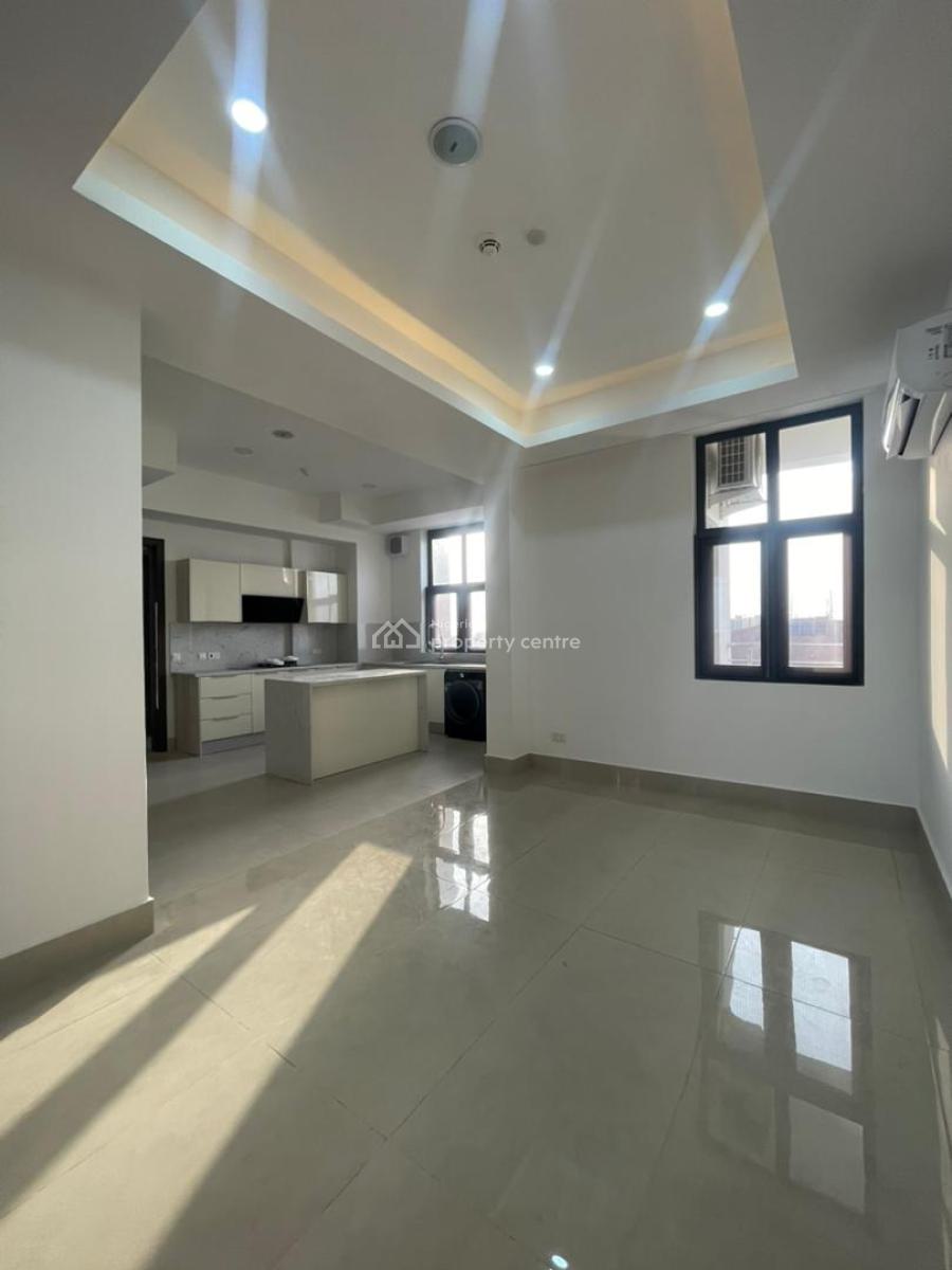 Luxurious Highrise Bedroom Penthouse with Bq,  Pool, Gym and Elevator, Lekki Phase 1, Lekki, Lagos, Flat / Apartment for Sale